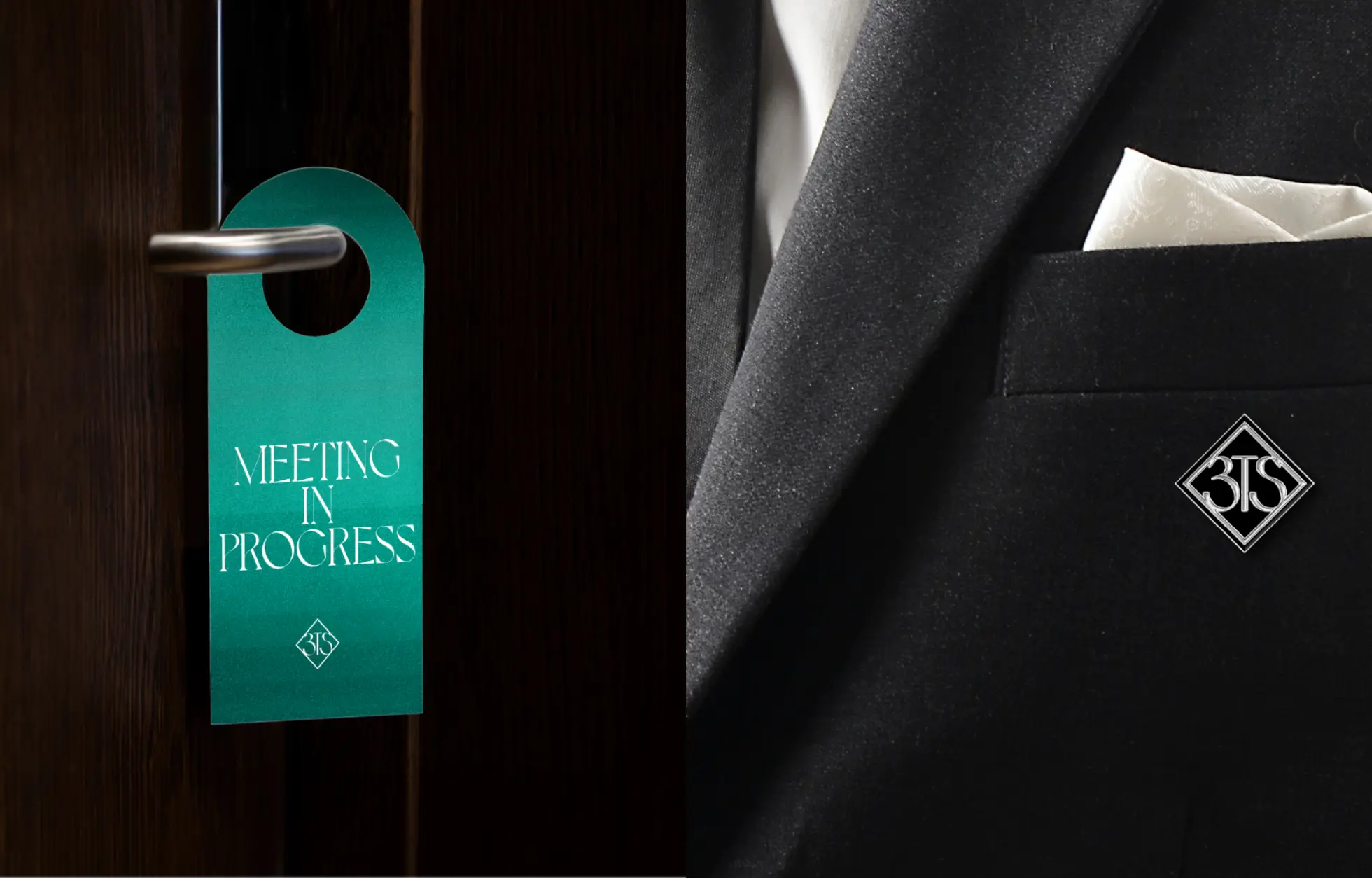 Une poignée de porte avec un panneau « Réunion en cours » à gauche, et un gros plan d'un costume avec une pochette à droite.