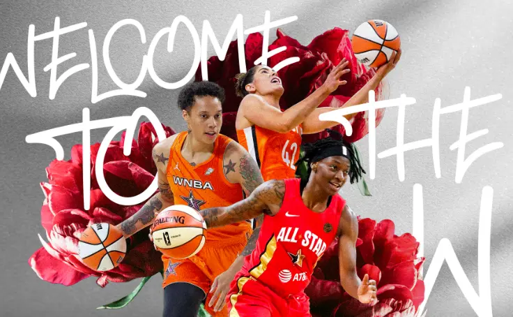Trois joueurs de basketball en action posent sur un fond de fleurs rouges et les mots « Bienvenue dans le W. »